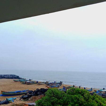 Divine Beach Inn - The Sea Shore Hotel Pondicherry Exterior photo